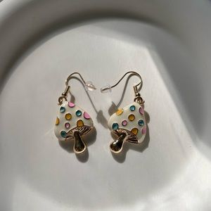MUSHROOM EARRINGS
